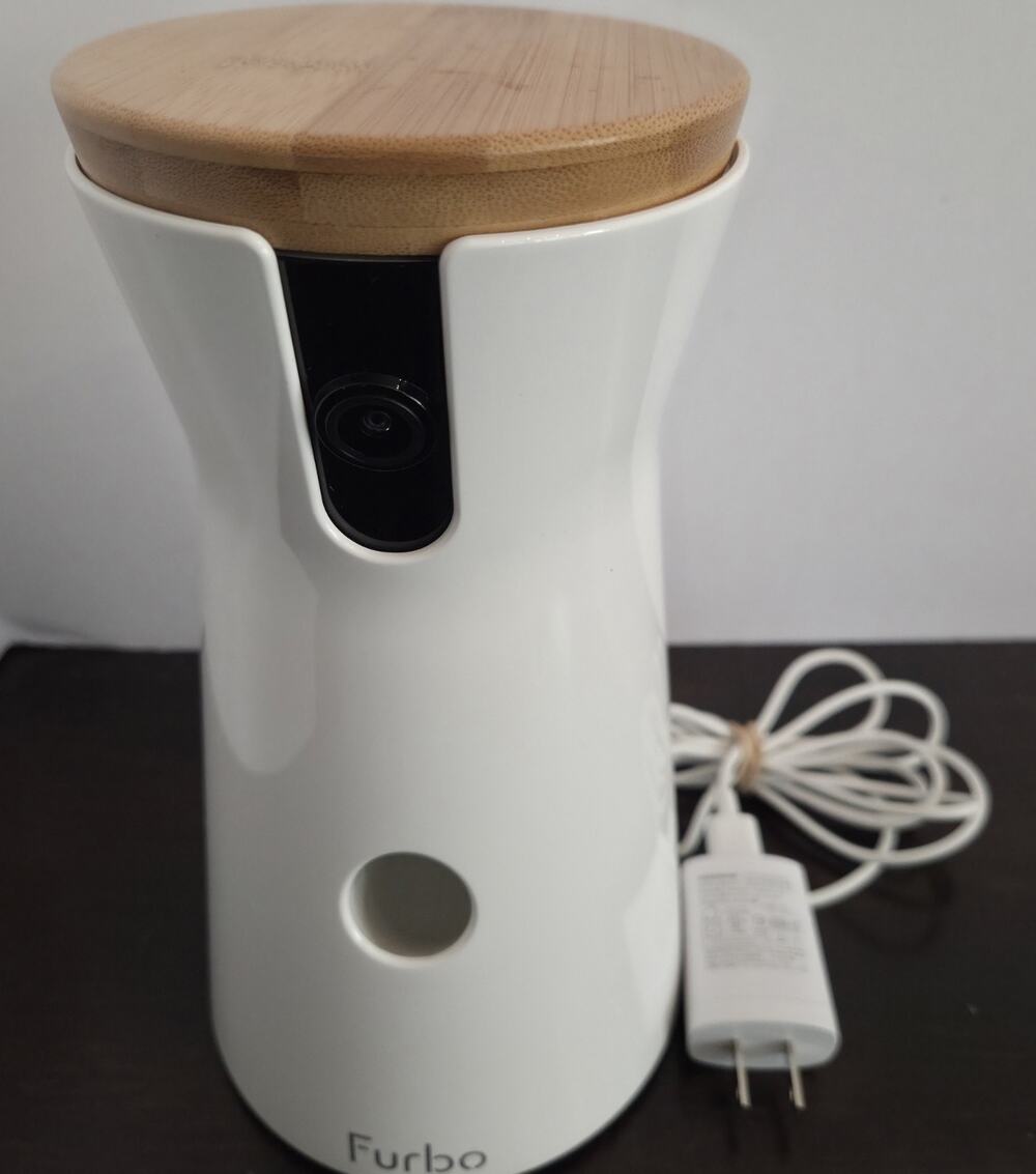 Furbo 3 Dog Camera 360 View Rotates Automatically Treat Toss 2 Way Talk Clean
